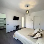 Bed & Breakfast Perla Di Mare 3*
