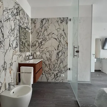 Bed & Breakfast Perla Di Mare 3*